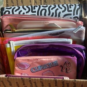 12pc Makeup Cosmetics Bag Bundle; Neutrogena It Cosmetics Clinique & More
